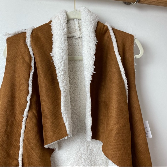 Chataeuamour Sz Medium faux suede leather sherpa women's sleeveless vest New - Picture 4 of 10